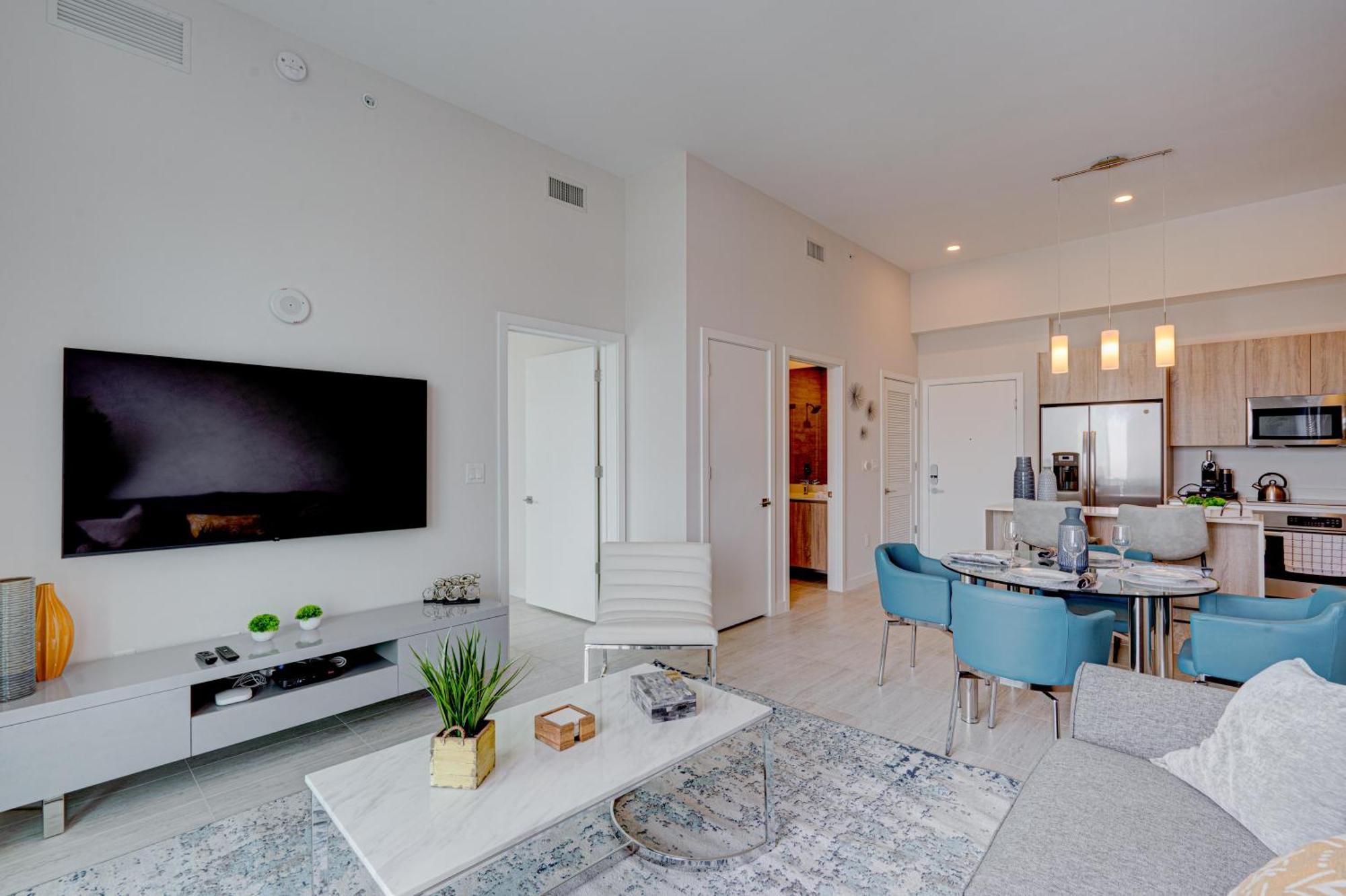 3900-1205mg Design District, 1 Bedroom & 1 Bathroom