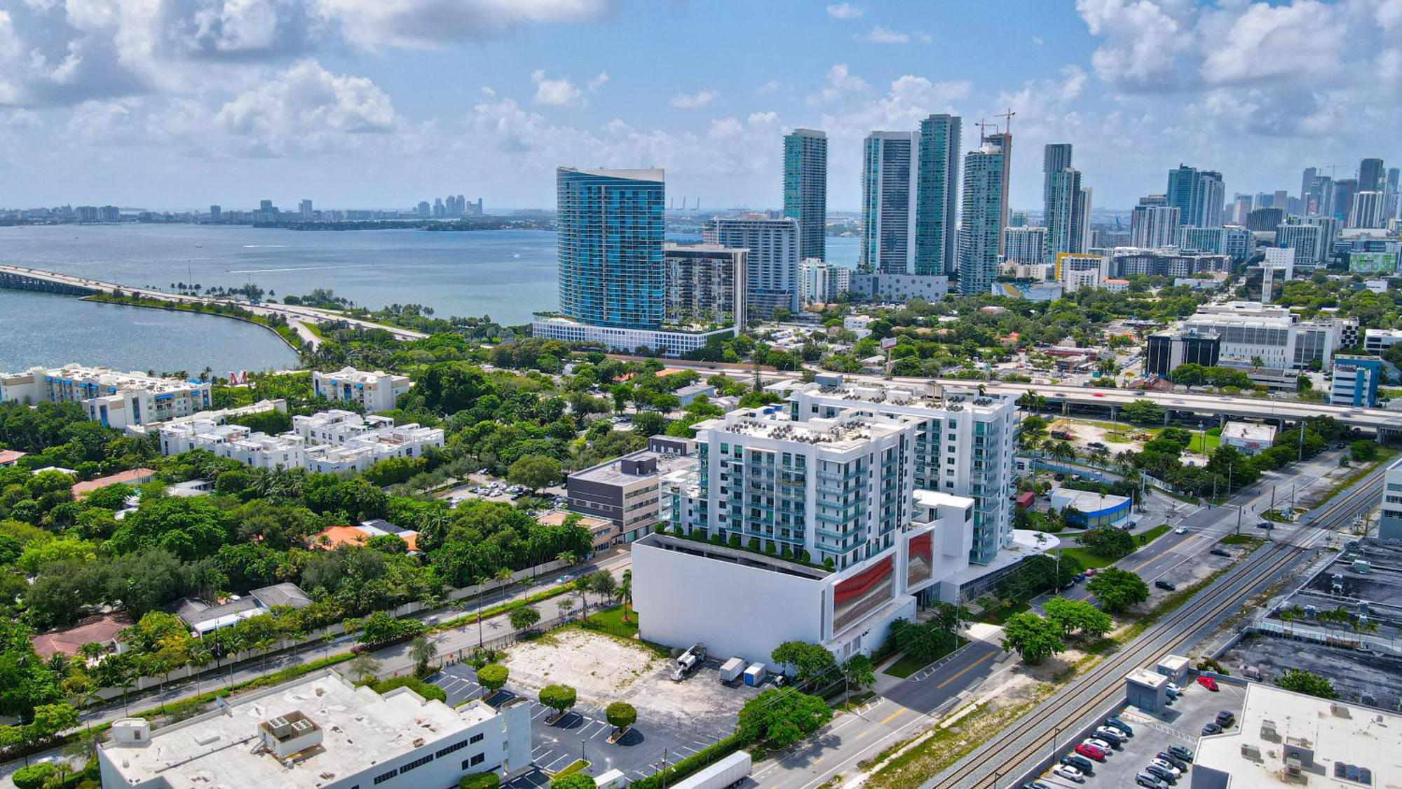 3900-1205mg Design District, 1 Bedroom & 1 Bathroom Miami