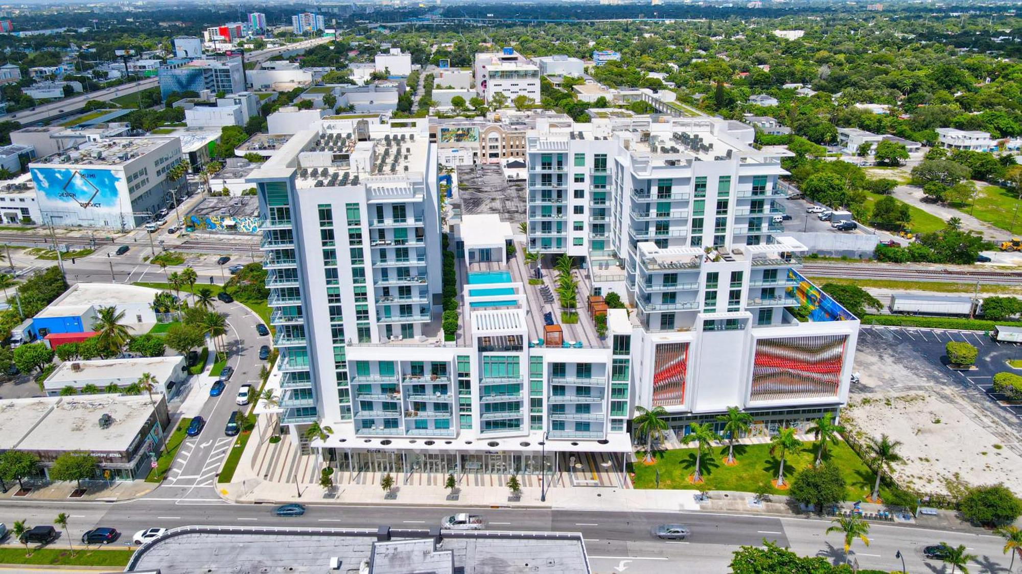3900-1205mg Design District, 1 Bedroom & 1 Bathroom * Miami